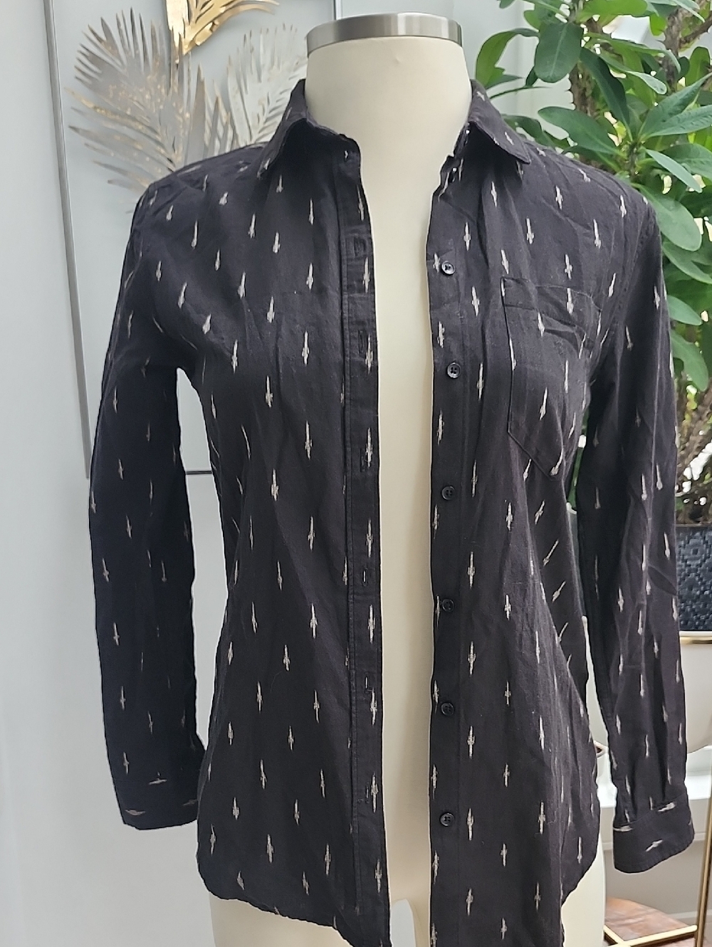 7 For All Mankind Black Button-Down Shirt with White Tan Dashes